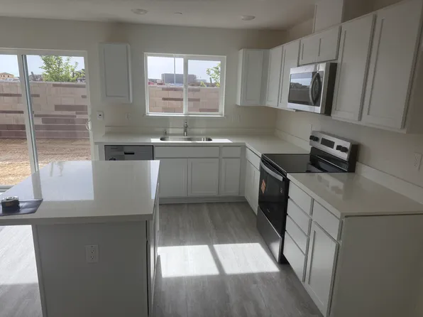 8040 Whippersnapper Way, Roseville, CA 95747