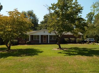112 Woodland Ln, Williamston, SC 29697