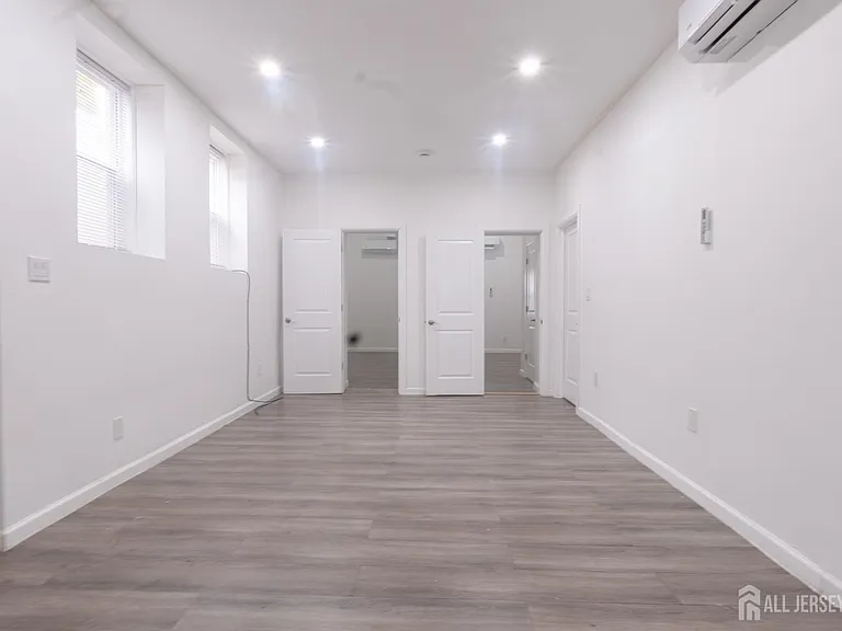 370 Pacific Ave #1 — Photo 8