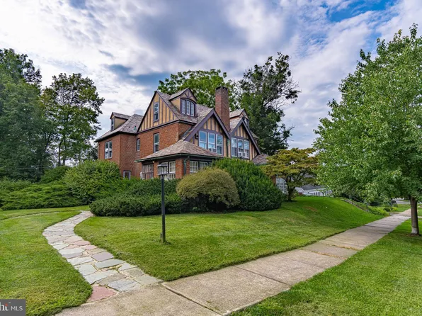 324 N 30th St, Allentown, PA 18104