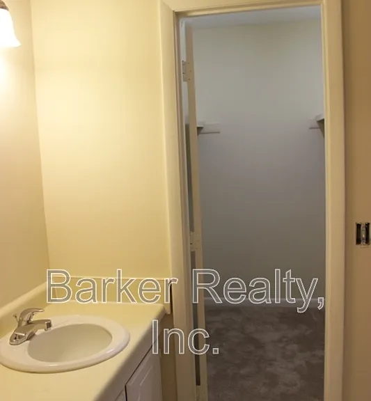 203-3D E Ransom St — Photo 8
