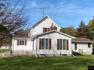 19898 625th Ave, Stewart, MN 55385