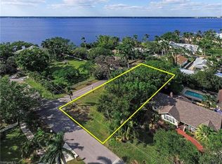 1303 Lynwood Ave, Fort Myers, FL 33901