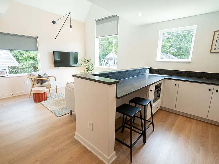 901 E Edenton St — Photo 38