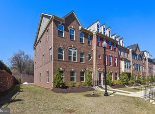 2454 Baldwin Cres NE, Washington, DC 20018