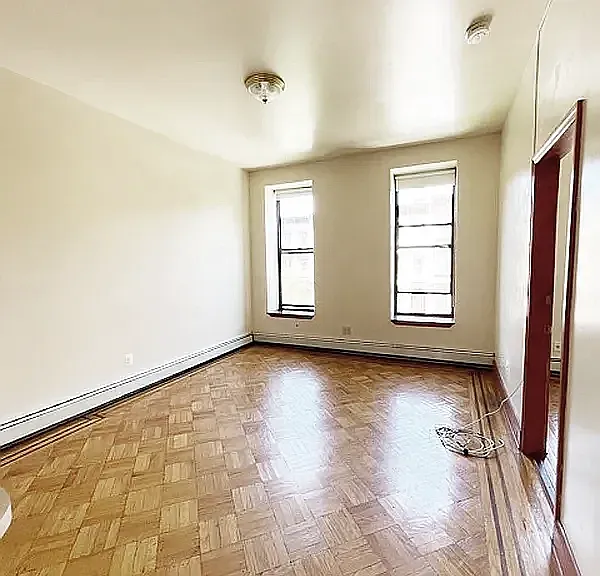 624 Willoughby Ave #3 — Photo 1