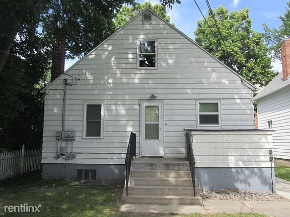 #2 - 2nd floor studio (5)