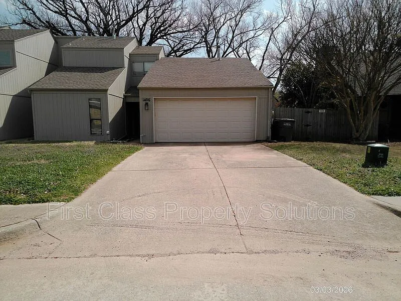3 bed, 2.0 bath, 1550 sqft, $1,595 — Photo 1