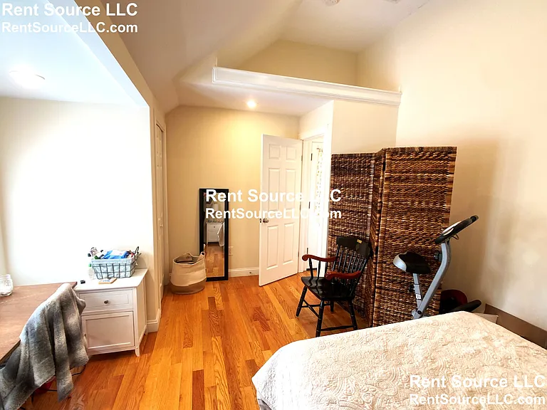 537 Main St #2 — Photo 36