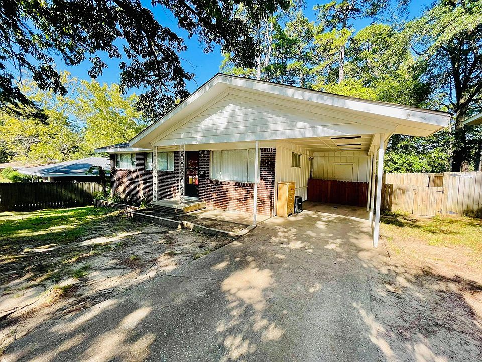 1st image of 54 Broadmoor Dr