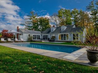 37 Holmes St, Marion, MA 02738