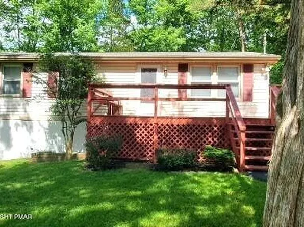 132 Edward Smith Blvd, East Stroudsburg, PA 18302