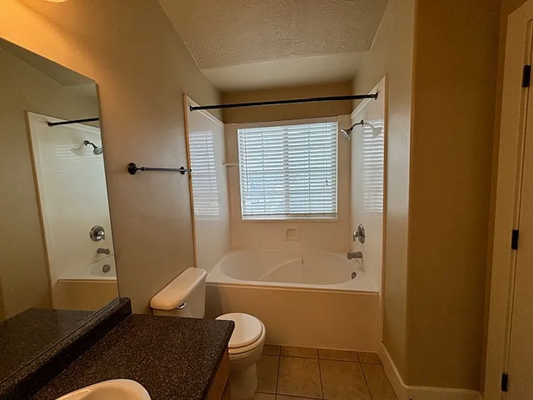 233 Crescent View Ln N #1165-220 — Photo 16
