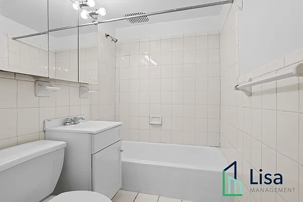 Rented by Lisa Management Inc | media 6