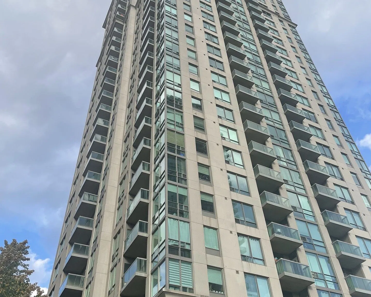3504 Hurontario St — Photo 1