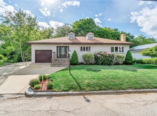 71 Saint Louis Ave, Woonsocket, RI 02895