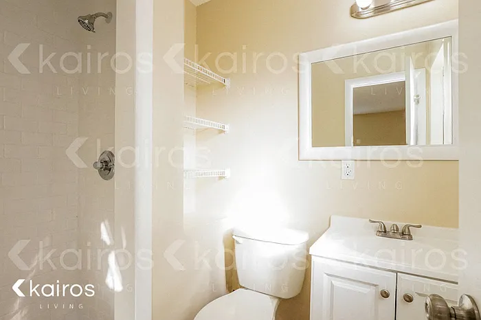 16 Spring Loop Cir — Photo 7