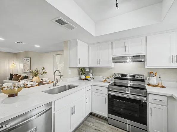 1601 W SUNNYSIDE Drive #166, Phoenix, AZ 85029