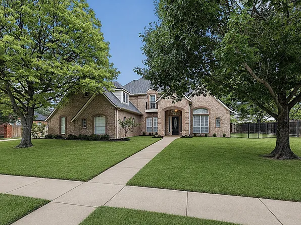 216 Mill Xing W, Colleyville, TX 76034