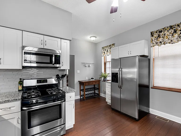 4066 Phillips Ave — Photo 19