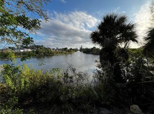 1630 NE 37th St, Cape Coral, FL 33909