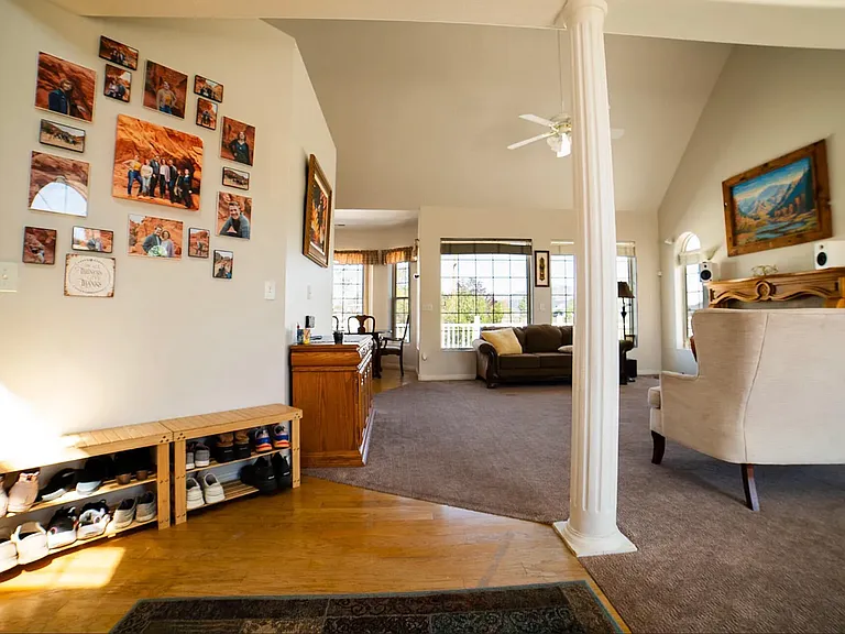 123 Rachel Ln — Photo 3
