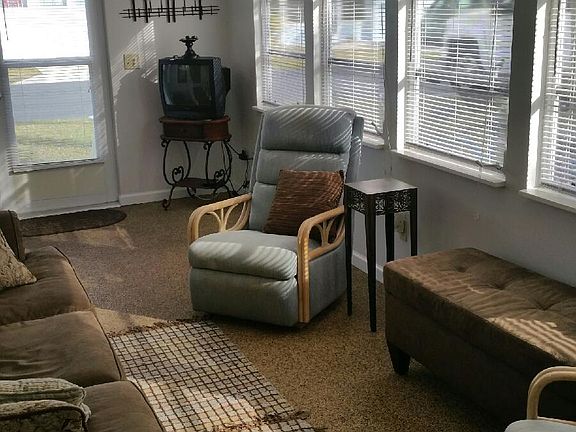 5th image of 4531 Robert E Lee Blvd E