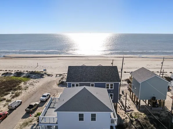 123 Carlton Ave, Surfside Beach, TX 77541