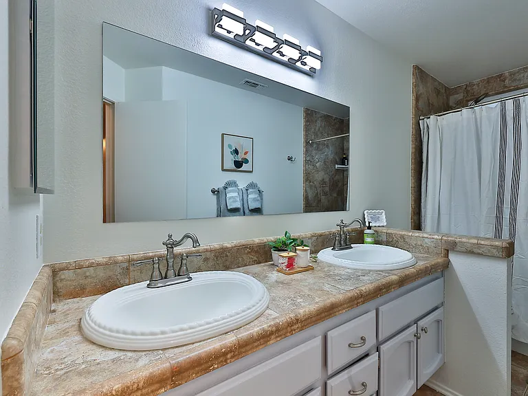 115 Rambling Dr — Photo 28