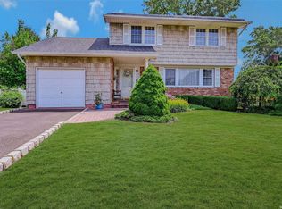 177 Fifty Acre Rd S, Smithtown, NY 11787