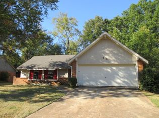 922 Valley Falls Rd, Jackson, MS 39212