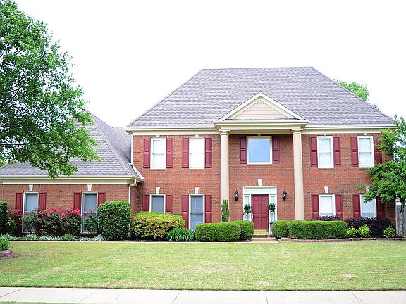 2nd image of 2026 Dogwood Garden Dr