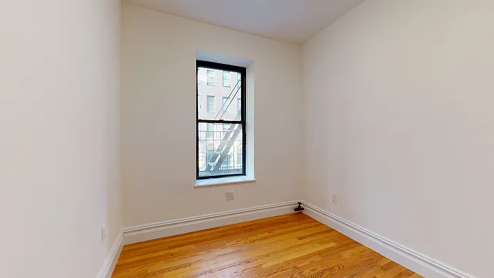 Rented by Bond New York | media 9