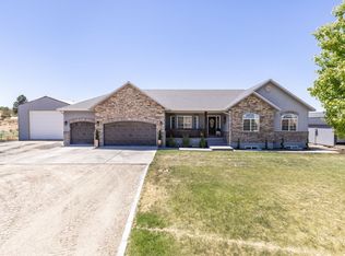 939 Blue Jay Dr, Spring Creek, NV 89815
