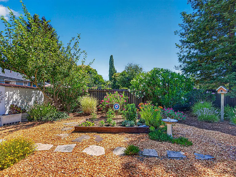2020 Rivera Dr — Photo 43