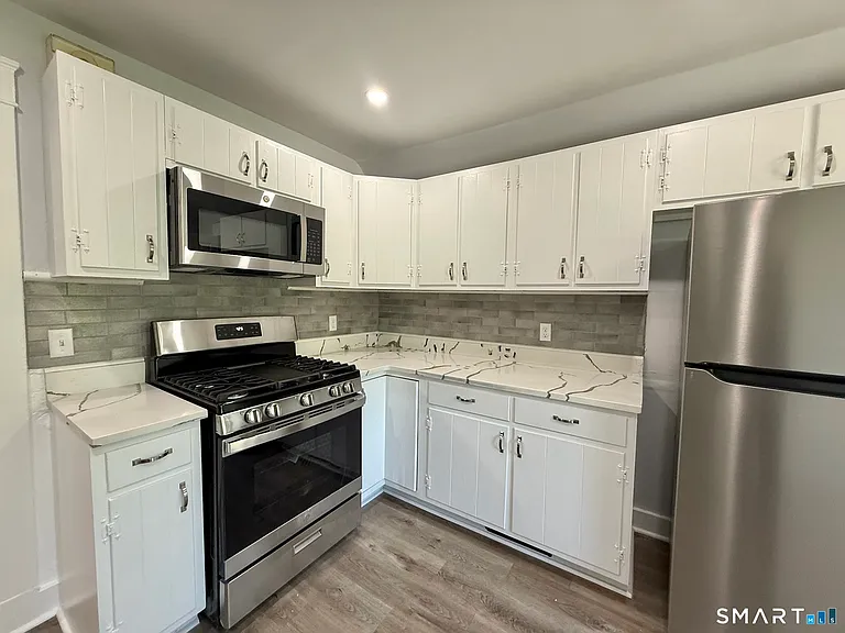 253 Willow St #3 — Photo 2