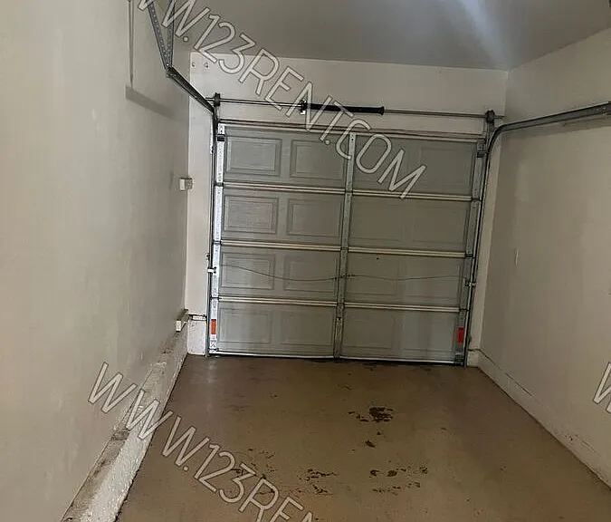 411 W Avenue J #5 — Photo 23
