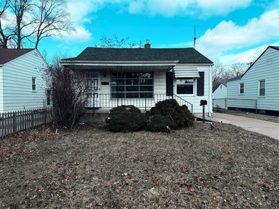 19009 Woodland St, Harper Woods, MI, 48225