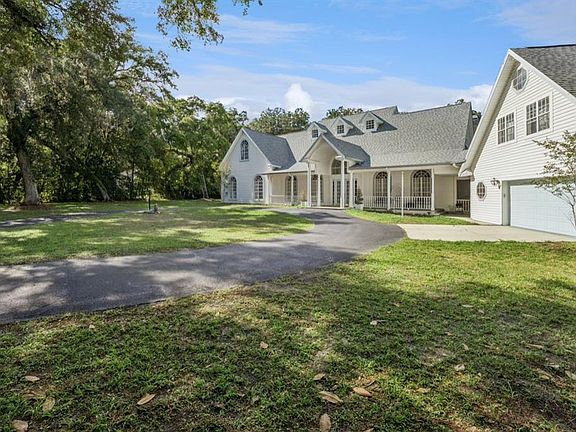 4th image of 21033 Violet Rd