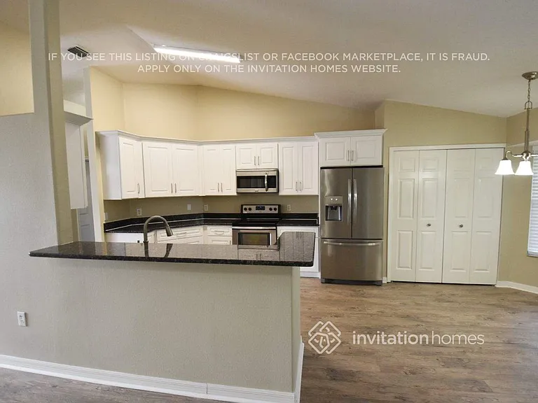 1342 Old Millpond Rd — Photo 5