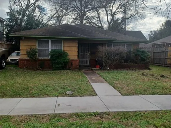 3010 Wentworth St, Houston, TX 77004