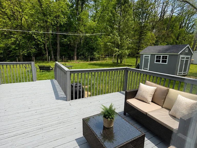 5750 Crandall Rd — Photo 21