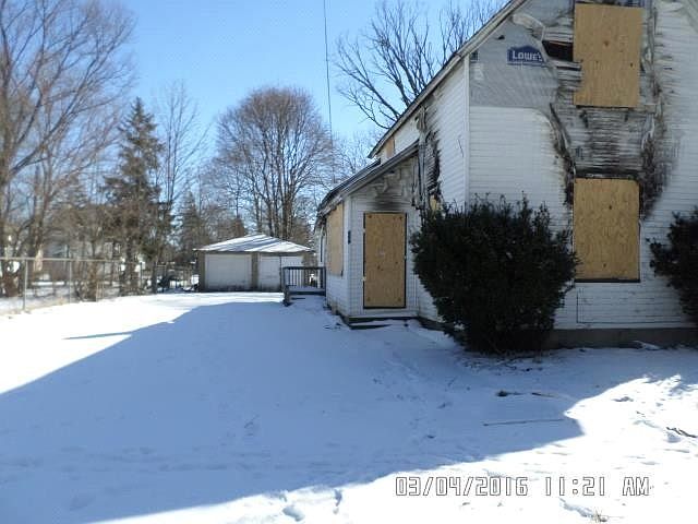 2nd image of 559 Pavone St
