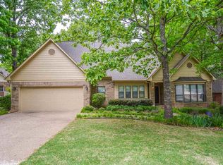 10 Calais Ct, Little Rock, AR 72223
