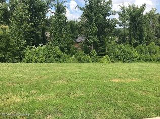 7924 Wooded Ridge Dr, Louisville, KY 40214