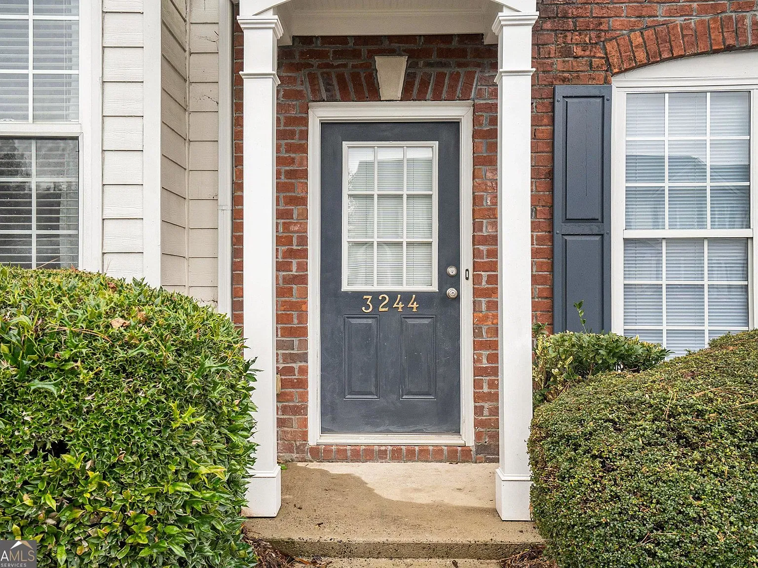 2 bed, 2.5 bath, 1206 sqft, $1,850 — Photo 2