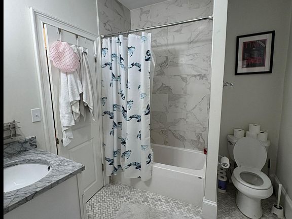 5th image of 62 W Cedar St #3B