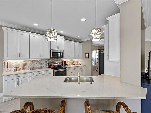 4th image of 14693 Sonoma BLVD