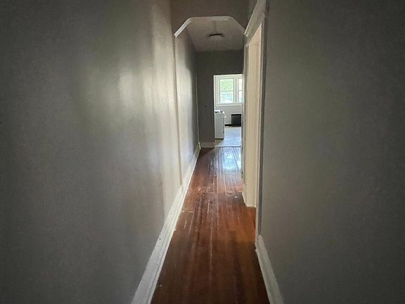 4th image of 79 Harrison Ave #1R