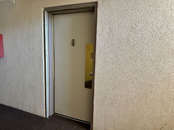 5th image of 10108 Campus Way S APT 204
